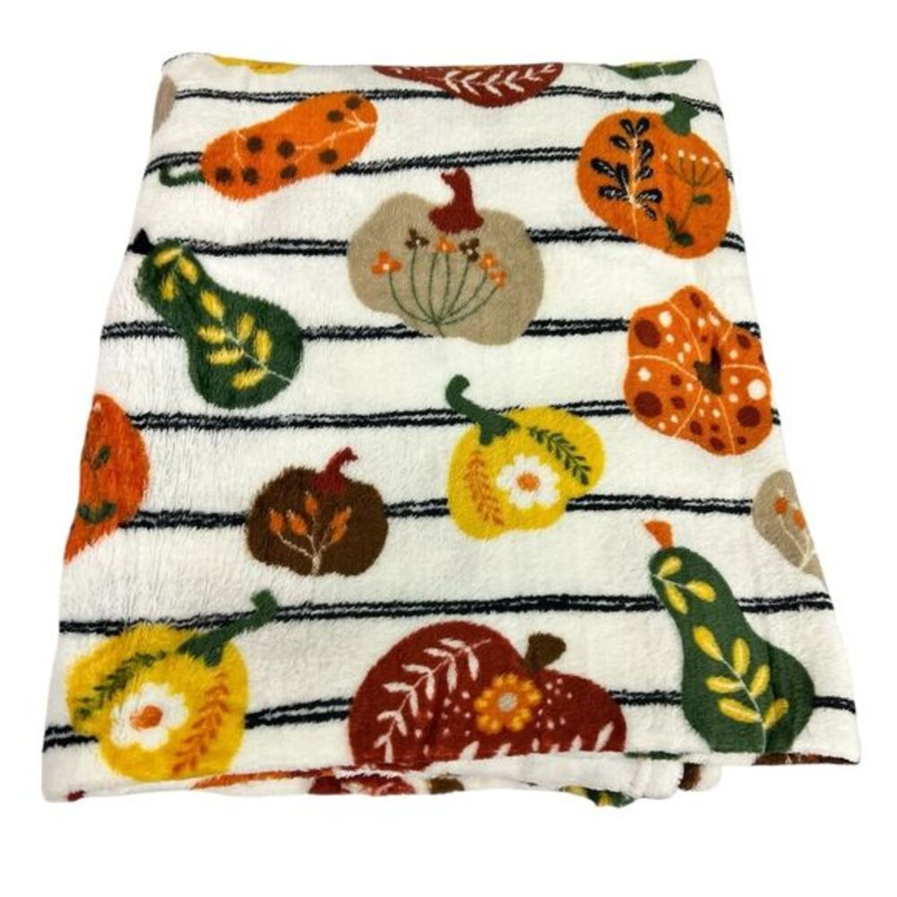 Perfect Harvest Fall Pumpkin Throw Blanket 50x60 Super Soft Plush